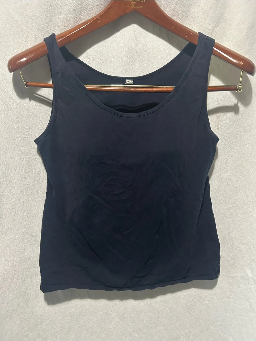 Uniqlo Black Tank Top with Built-In Bra Size XL - Picture 1 of 5